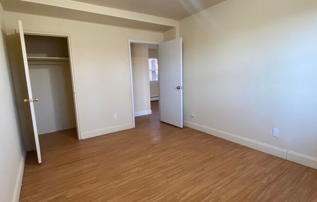 1 bed, 1 bath, 610 sqft, $995, Unit R204
