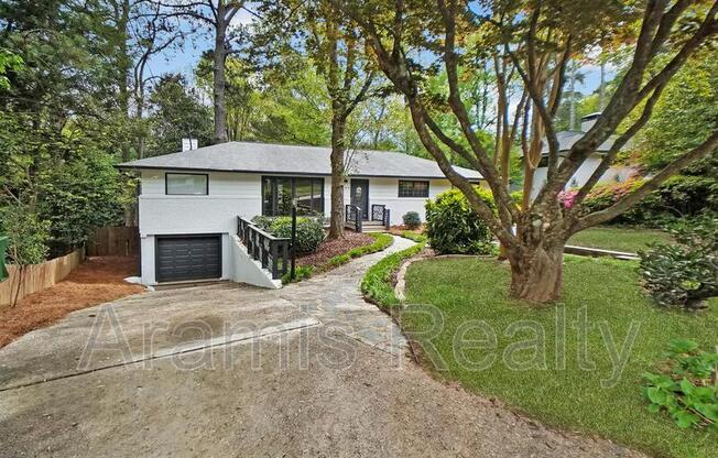 377 SPRINGDALE DR NE
