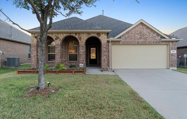 Ready for Immediate Move-In!  3 Bed 2 Bath Beauty!!! in the Highly Desirable VALOR POINTE - THE RESERVE AT WESTRIDGE Subdivision