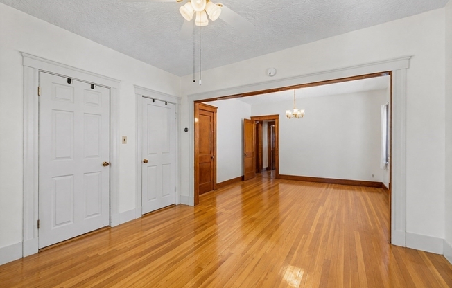 16 NEWBERN AVE