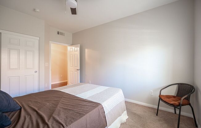 3 beds, 2 baths, $1,600, Unit # 274