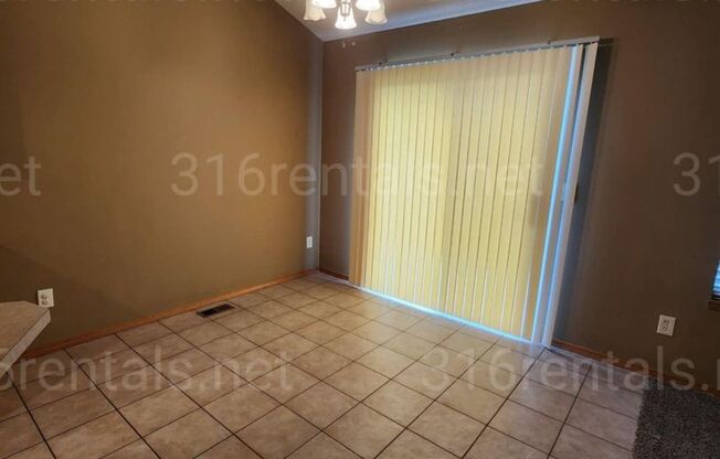 $1,650 - 3 bedroom / 3 bathroom - Single Family Home