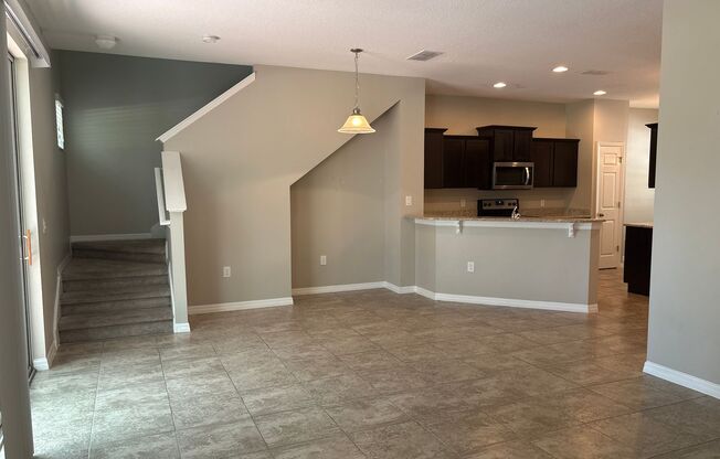 Beautiful 2-Story Townhome in Battaglia Subdivision, St. Cloud, FL