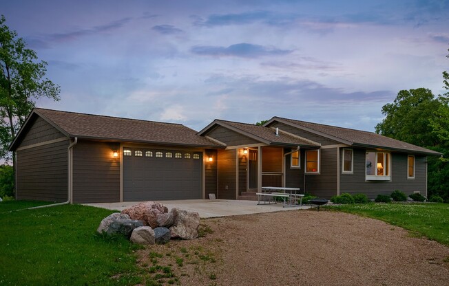 Remodeled 3 Bedroom Home in Minnetrista