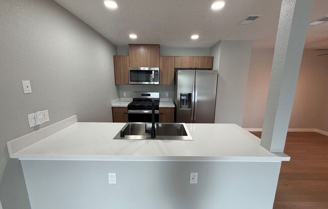 2 beds, 1 bath, 790 sqft, $2,455, Unit A202