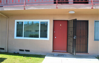 Studio, 1 bath, 650 sqft, $1,595, Unit 4