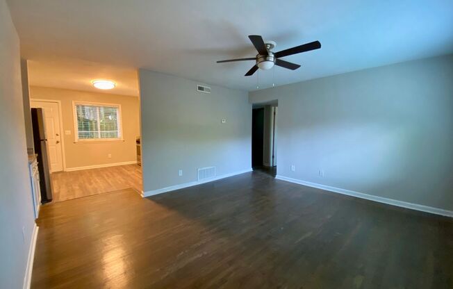 2 beds, 1 bath, 850 sqft, $1,700, Unit 475-B23