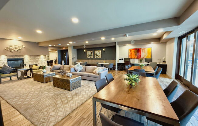 2 beds, 2 baths, 1,191 sqft, $1,995, Unit 320