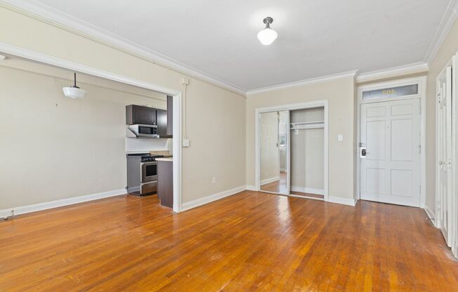 Studio, 1 bath, 442 sqft, $721, Unit 705