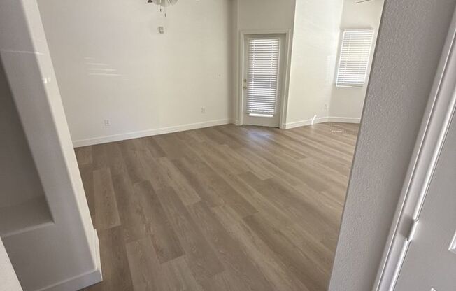 2 beds, 2 baths, $1,450, Unit # 2612
