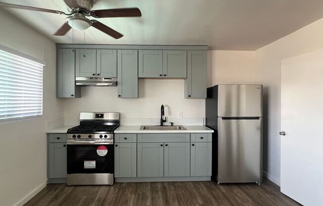 1 bed, 1 bath, 600 sqft, $2,000