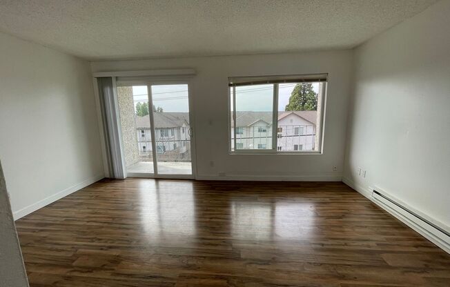 1 bed, 1 bath, 630 sqft, $1,565, Unit 103