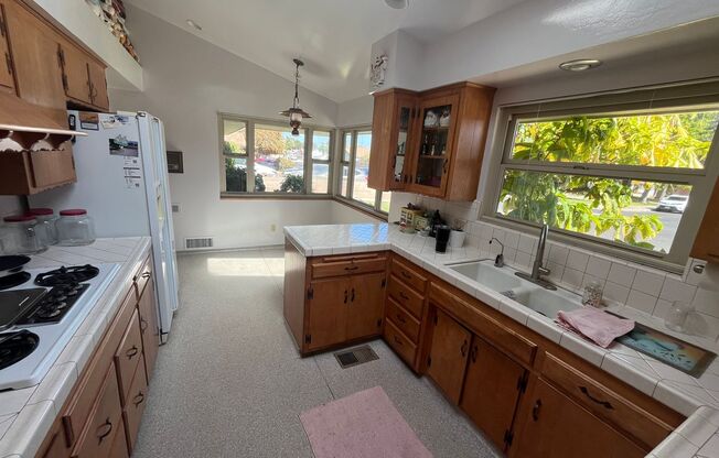 502 E. Rose Avenue