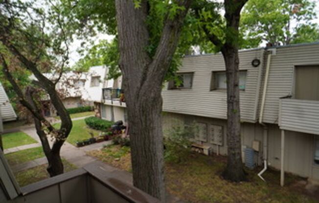 Wonderful 1-bedroom, 1.5-bath loft style condo!