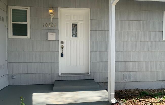 3 bedroom home with new floors