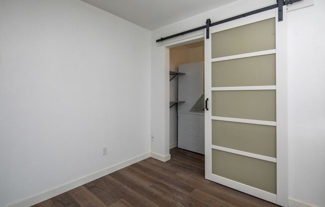 Studio, 1 bath, 340 sqft, $1,995, Unit 4