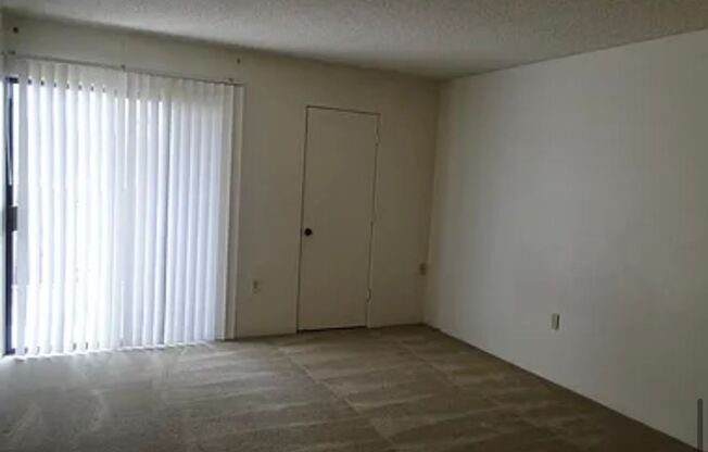 2 beds, 2 baths, $1,400