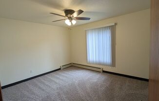 2 beds, 1 bath, 970 sqft, $1,199, Unit FB 4014