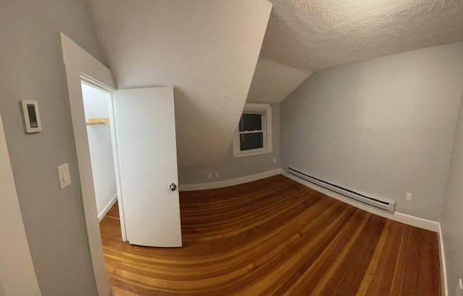 1 bed, 1 bath, $2,000, Unit 3