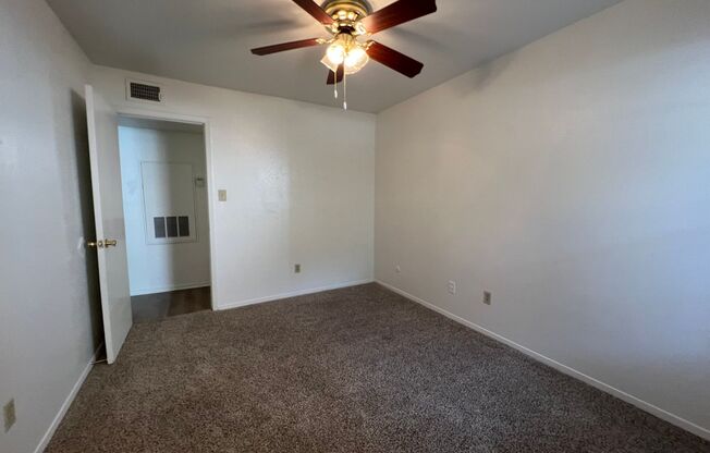 2 beds, 2 baths, 1,000 sqft, $1,315, Unit 1005