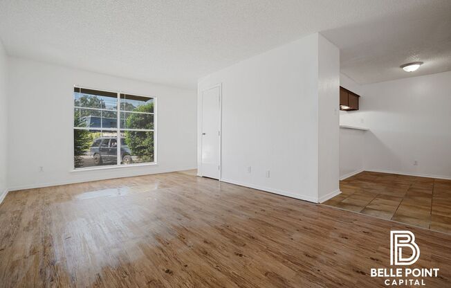 3 beds, 2 baths, 1,100 sqft, $820, Unit 8D