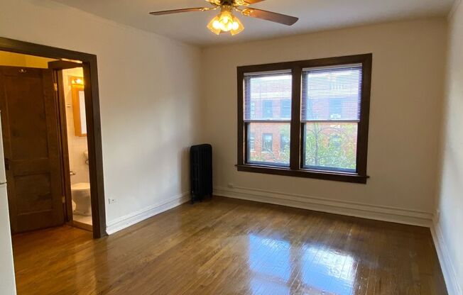 Studio, 1 bath, 320 sqft, $1,325, Unit 225-312