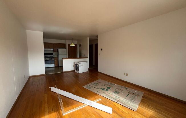 1 bed, 1 bath, $1,015, Unit 22