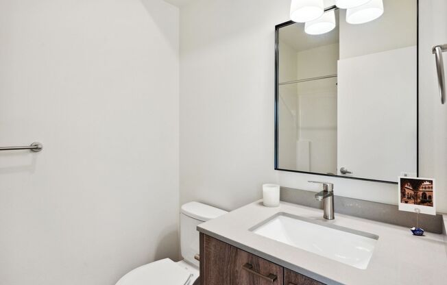 Studio, 1 bath, 250 sqft, $1,350, Unit 101
