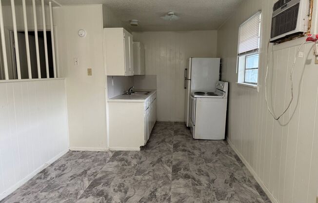 Renovated 2 bedroom apartments!
