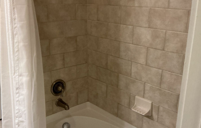 1 bed, 1 bath, $4,440, Unit 214