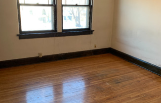 542 LINCOLN AVE