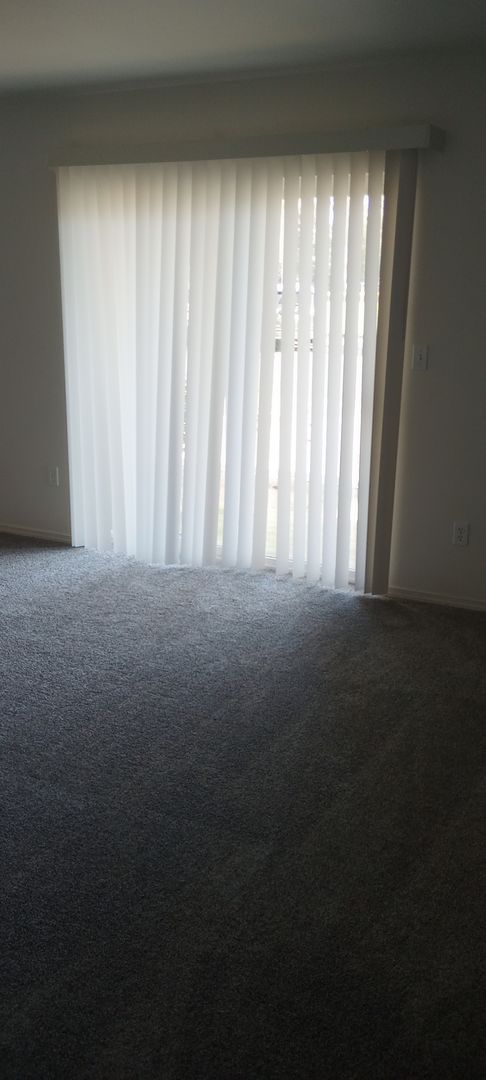 1 bed, 1 bath, $1,325, Unit 107