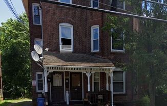 124 - 126 Putnam Streeet