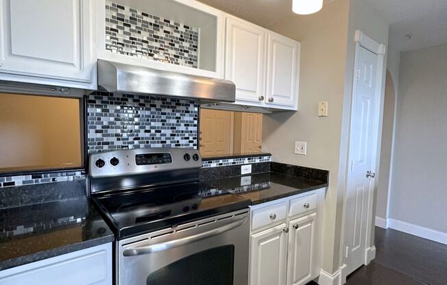 Beautiful 2BR/2BA Condo in Gated Harbour Place City Homes – Harbour Island