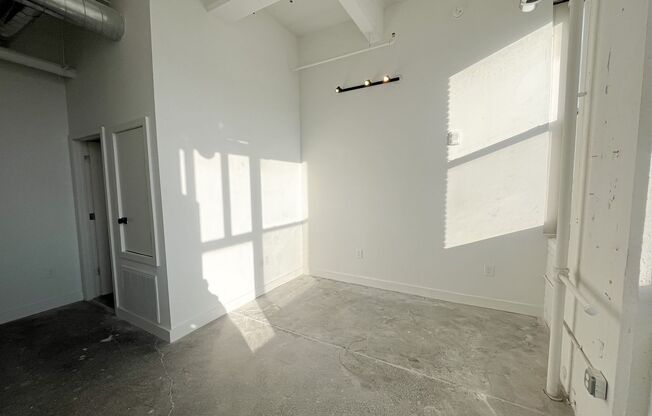 1 bed, 1 bath, 500 sqft, $1,550, Unit 319