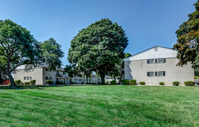 1 bed, 1 bath, 730 sqft, $999, Unit Unit 2