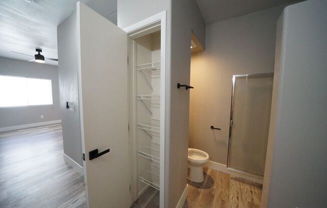 2 beds, 2 baths, $1,495, Unit Building 9