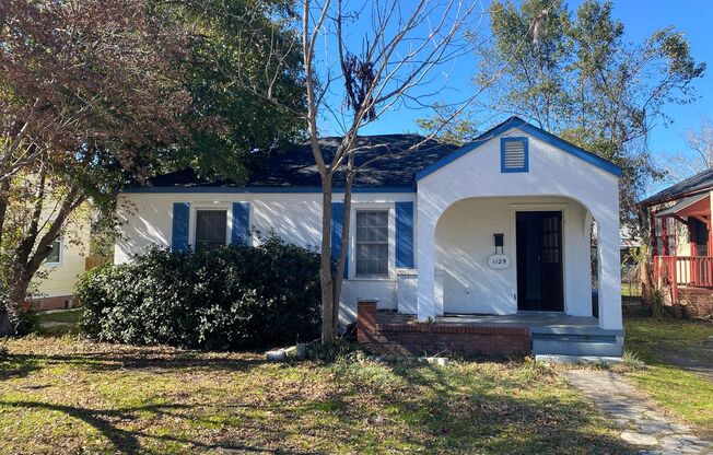 1129 Merry St.