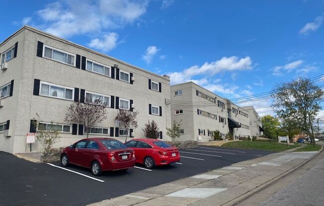 904 Mohawk Trail Apartments