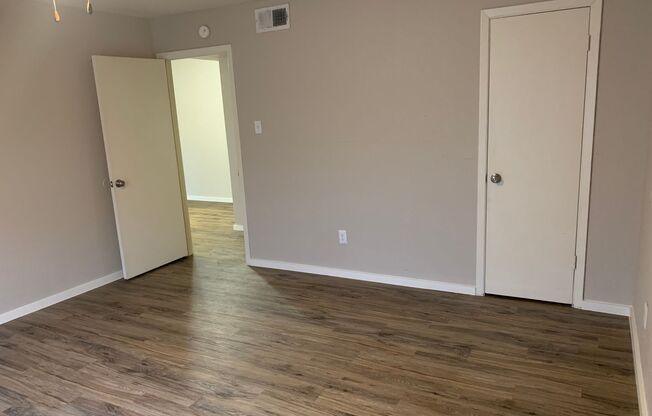 1 bed, 1 bath, 703 sqft, $850, Unit 2111