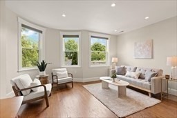 5 beds, 4 baths, 3,498 sqft, $9,900, Unit 2