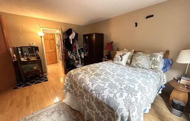 1 bed, 1 bath, 870 sqft, $2,900, Unit 310
