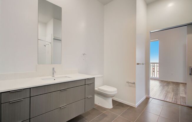 Studio, 1 bath, 430 sqft, $1,850, Unit 812