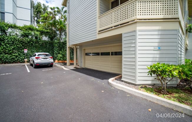 Gated Community & Prime Moanalua Location 3BR 2.5BA House with SPLIT AC & 20 SOLAR PANELS!!!