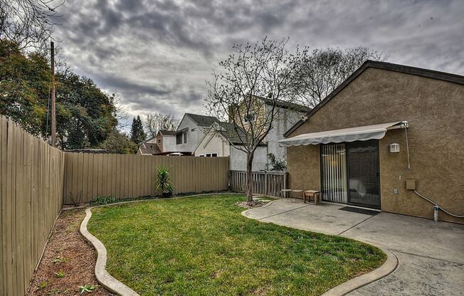 South Natomas One Story with 1 car garage 2 Bed 2 Bath