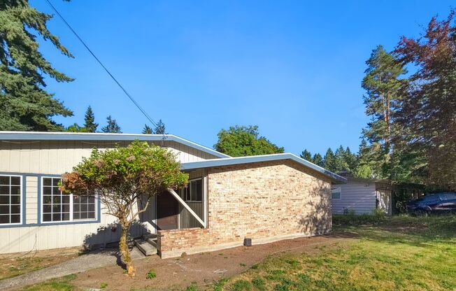 Charming Rambler Retreat Near Robinswood Park