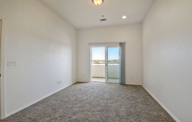 2 beds, 2 baths, 1,034 sqft, $2,995, Unit 505