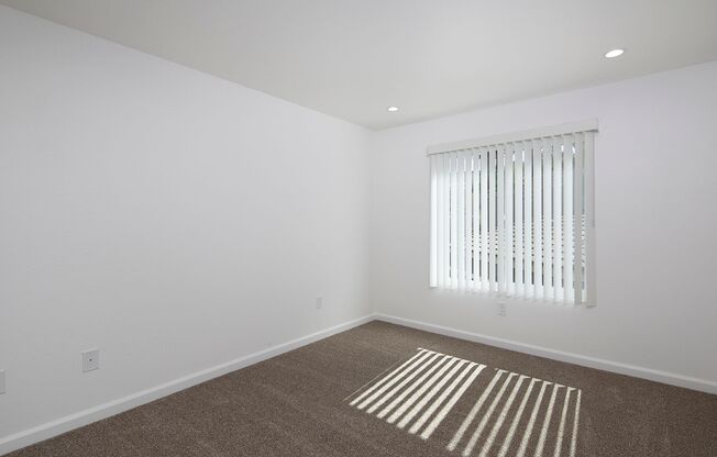 3 beds, 2 baths, 1,105 sqft, $3,295, Unit 210