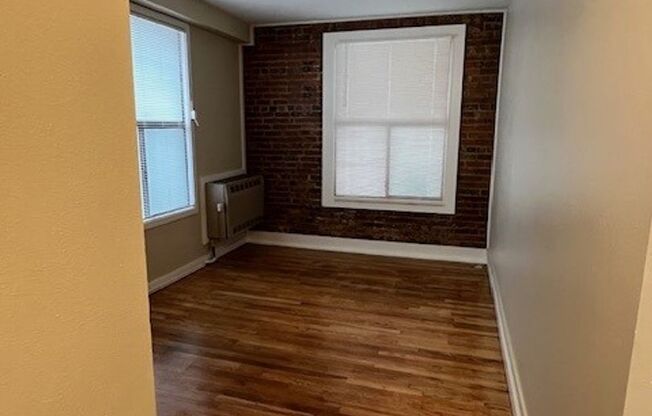 2021 4 AVE
