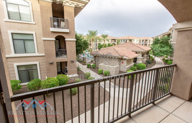 3 beds, 2 baths, 1,335 sqft, $2,700, Unit 2070